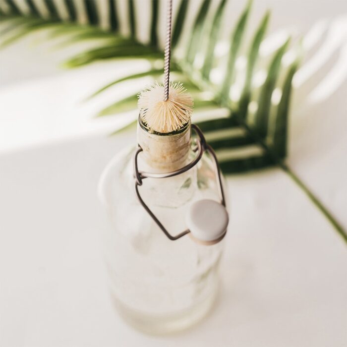 Flaskborstset i naturmaterial miljöbild - Bambaw Flaskborstset i naturmaterial miljöbild - Bambaw